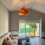 Moderne Hängelampe aus Holz für das Esszimmer