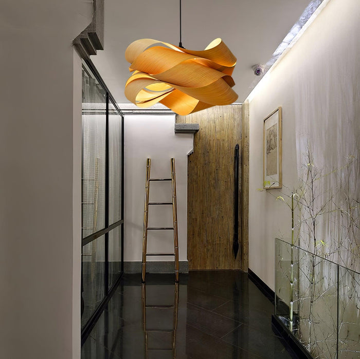 Moderne Hängelampe aus Holz für das Esszimmer