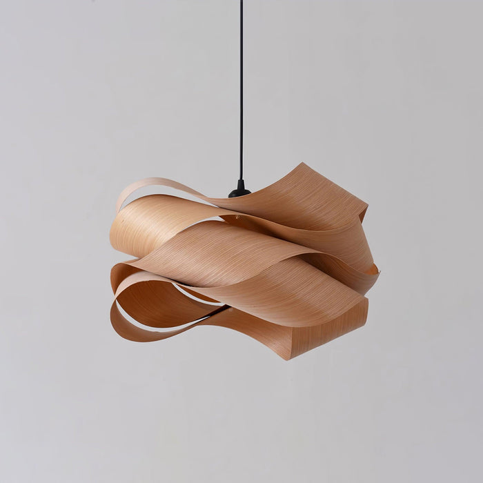Moderne Hängelampe aus Holz für das Esszimmer