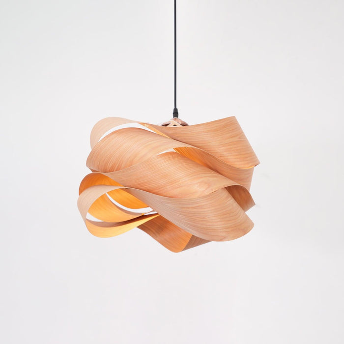 Moderne Hängelampe aus Holz für das Esszimmer