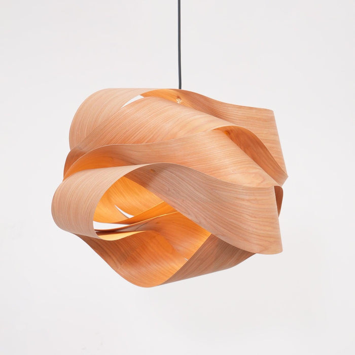 Moderne Hängelampe aus Holz für das Esszimmer