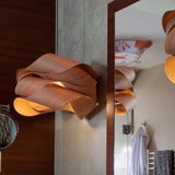 Moderne Hängelampe aus Holz für das Esszimmer