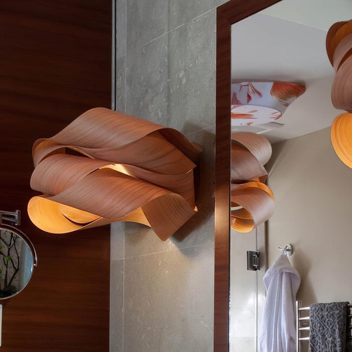 Moderne Hängelampe aus Holz für das Esszimmer